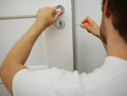 Lock-Repair--in-Wixom-Michigan-lock-repair-wixom-michigan.jpg-image